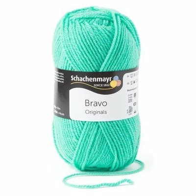 Acrylic yarn Bravo - Emerald 08321