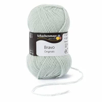 Acrylic yarn Bravo- Mint 08359