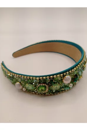 Bentita de ocazie verde cu aplicatii de strassuri cristale si perle 