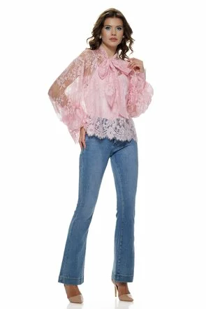 Bluza dama eleganta roz din dantela premium de bumbac cu mansete late esarfa si terminatii ondulate