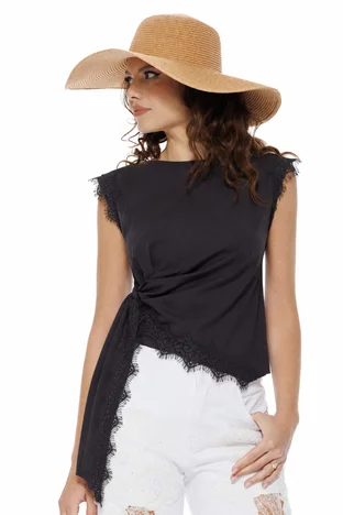Bluza dama premium din bumbac negru cu inchidere asimetrica si aplicatii de dantela