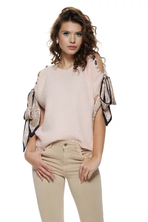 Bluza dama tricotata roz premium cu umeri goi si esarfe imprimate