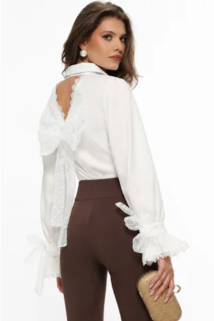 Camasa dama Fofy alba premium cu dantela spate si funda mare organza