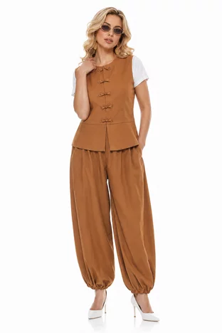 Compleu dama elegant teracota cu pantaloni salvar si bluza cu brandemburguri brodate