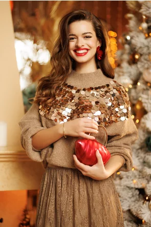 Fusta eleganta bej din dantela premium cu stralucire fina