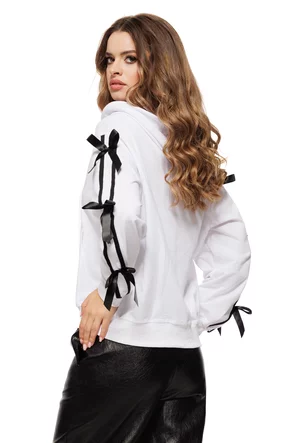 Hanorac dama alb subtire cu fundite gluga si fermoar