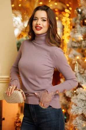 Helanca dama lavanda eleganta cu volane din dantela si nasturi cu puf