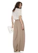 Pantalon dama bej wide cu pense ample din stofa racoroasa
