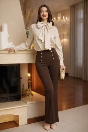 Pantalon dama elegant maro evazat cu talie inalta si nasturi decorativi