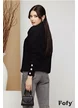 Pulover dama negru cu guler inalt si nasturi perla pe maneci
