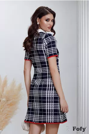 Rochie eleganta Fofy croi in A imprimeu carouri guler alb insertii rosii si nasturi pretiosi