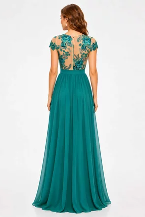 Rochie elegantă Fofy lungă verde smarald, cu bust din dantelă brodată și fustă din voal cu șliț