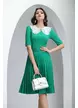 Rochie eleganta verde Fofy cu fusta plisata si guler brodat retro