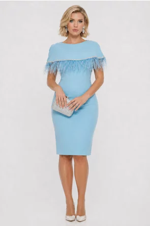 Rochie Fofy elegantă baby blue cu volan  accesorizat  cu stasuri si pene