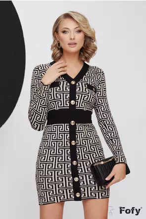 Rochie tricotata premium cu decolteu in V imprimeu grafic negru bej si nasturi aurii