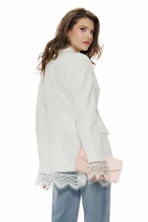 Sacou dama elegant cloud dancer oversize conturat cu dantela