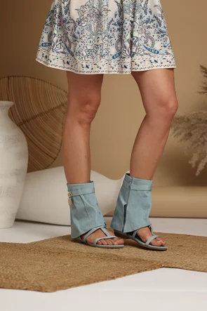 Sandale dama de vară din blugi cu accesoriu metalic auriu