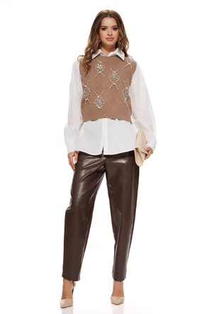 Set dama vesta ticotata mocca mouse cu aplicatii perle cristale margele paiete si camasa alba