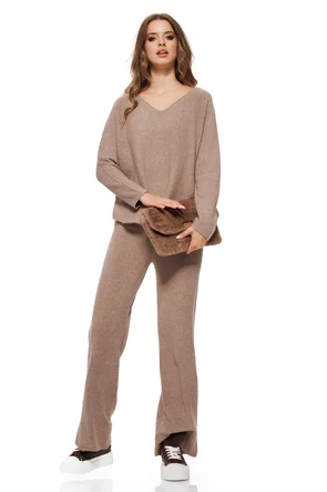 Trening dama tricotat bej melange cu pulover cu amchior si pantalon evazat