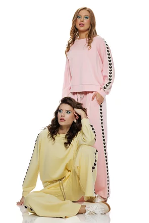 Trening dama tricotat premium galben cu inimioare