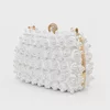 Geantă Damă Elegantă Amalfi Alb – Clutch cu Perle și Trandafiri Decorativi picture - 4