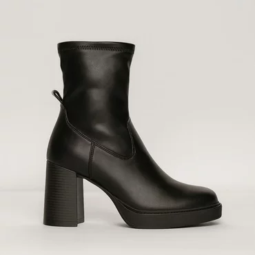 Ghete  de dama din Piele Naturala Negre cu platforma Adina