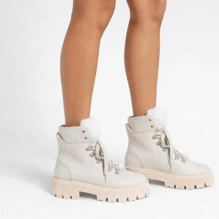 Ghete din Piele Naturala Bej cu blanita Pufy picture - 5