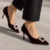Pantofi dama eleganti stiletto catifea Bordo cu accesoriu brosa Rody picture - 1