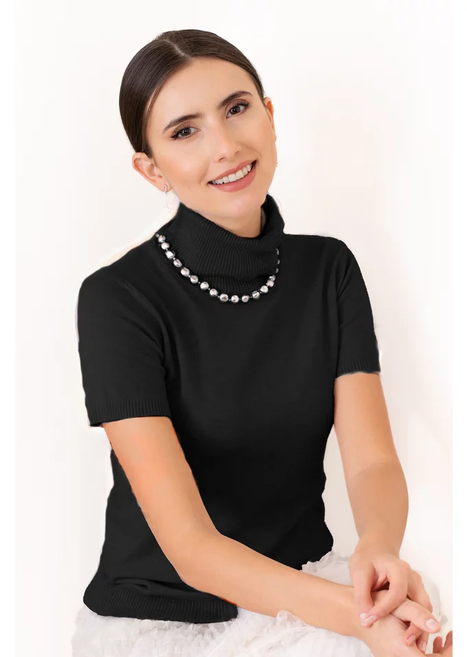 Bluza neagra cu maneca scurta