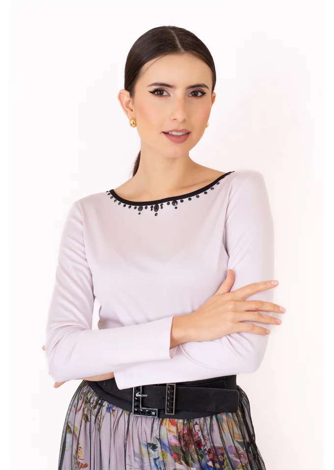 Bluza roz pudra decorata cu strasuri