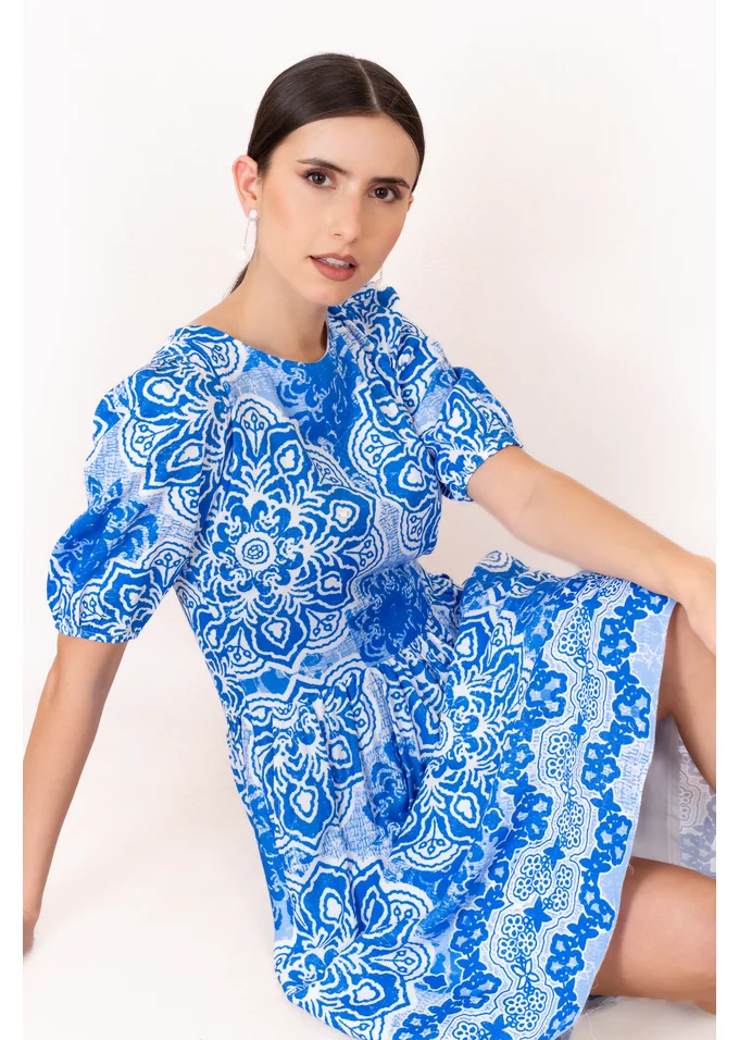 Rochie de zi albastra cu print abstract