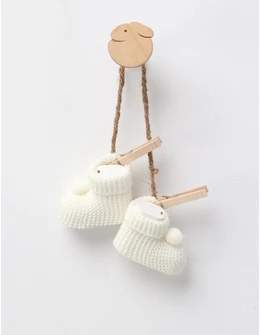 Botosei acrilic ciucuras alb