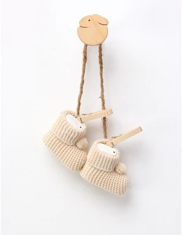 Botosei acrilic ciucuras crem