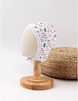 Caciulita stil tichie imprimeuri ursulet fericit alb