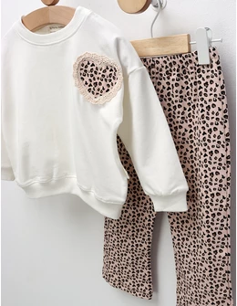 Compleu cu print leopard Sophia, alb-corai