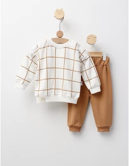 Compleu To the Future, cu maro