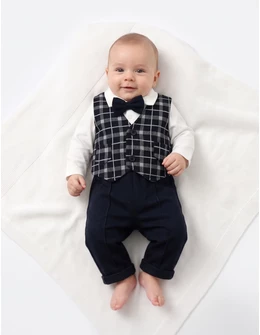 Costumas elegant Andrei, cu papion, alb-bleumarin