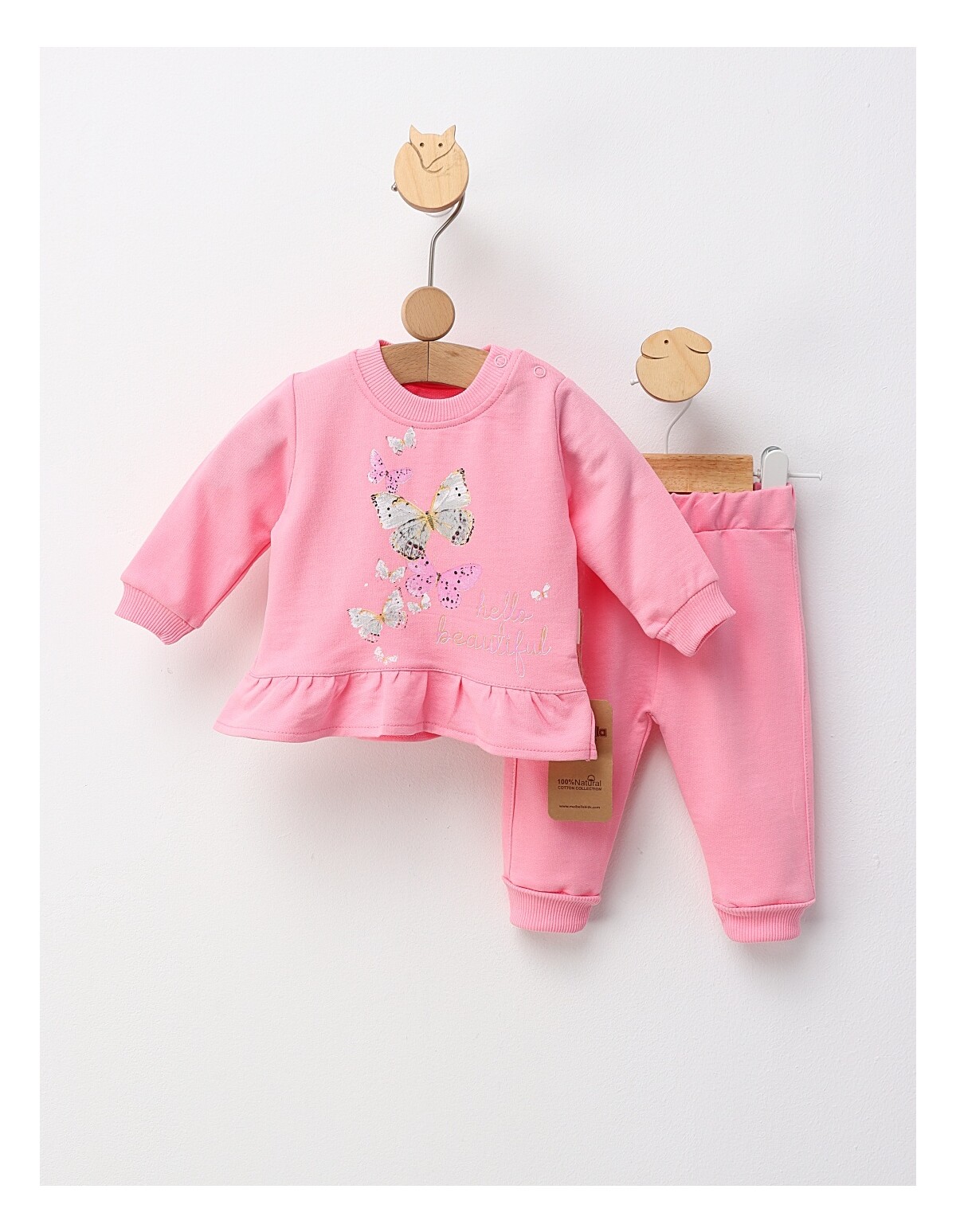 Costumas Hello Beautiful, cu roz