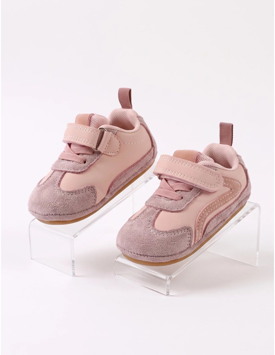 Pantofi sport Clibee baby, roz