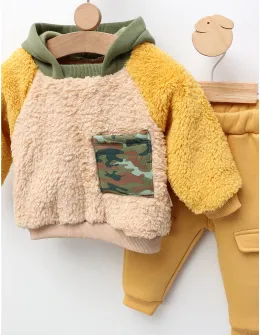 Costumas vatuit+cocolino, cu galben