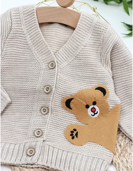 Pulover HIDEN BEAR model crem 2