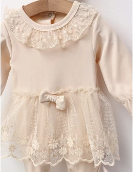 Salopeta cu bentita si tulle Crina, model crem