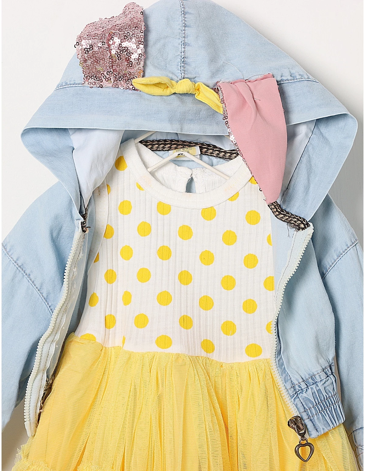Set premium Alice galben