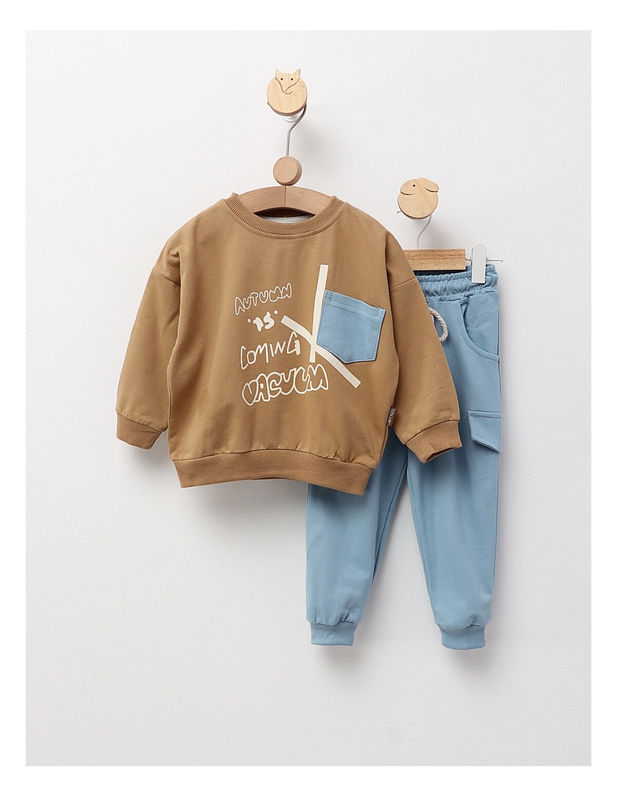 Trening Autumn is Coming, bej