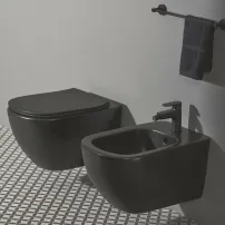 Комплект тоалетна чиния с капак с плавно затваряне и окачено биде Ideal Standard Tesi Aquablade матово черно Silk Black