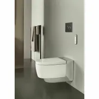 Окачена тоалетна чиния Geberit AquaClean Mera Comfort с капак с плавно затваряне и електрическо биде