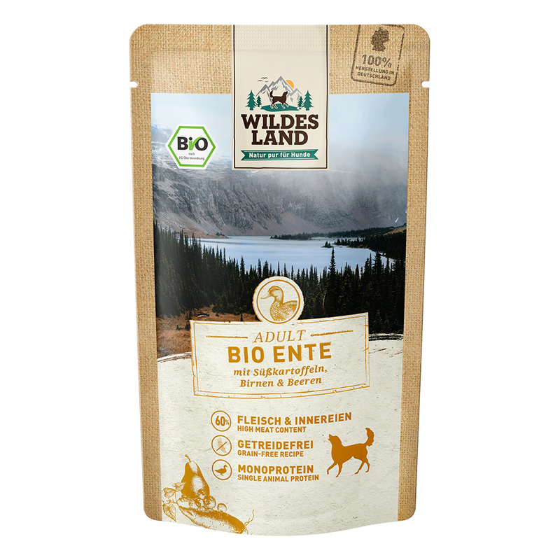 Hrana umeda pentru caini bio rata cu cartofi dulci, pere si fructe de padure,125 g, wildes land