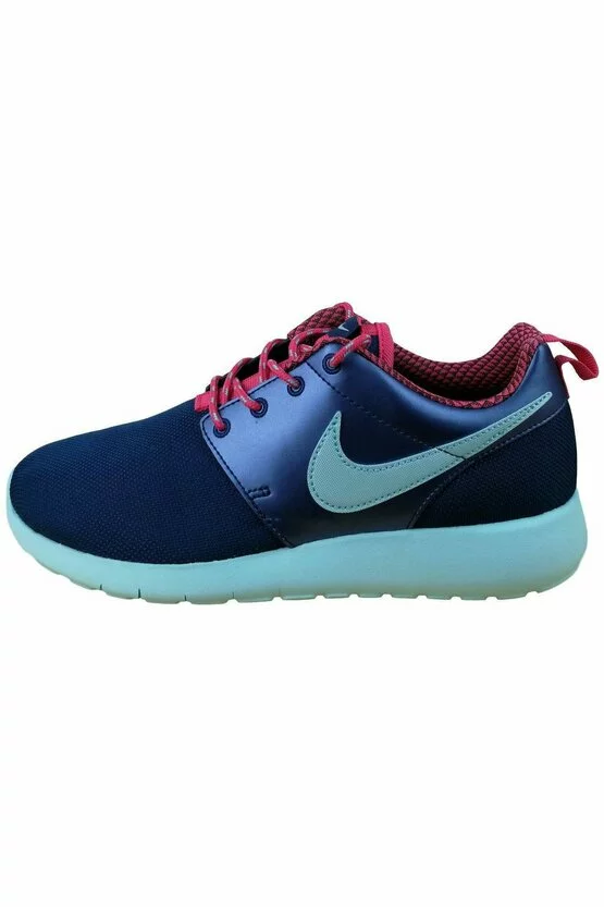 Nike Roshe One GS picture - 1
