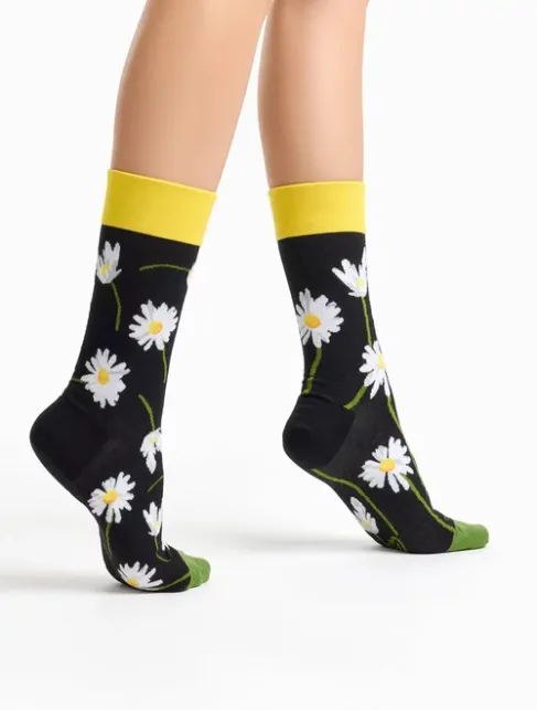 Sosete colorate cu margarete Dedoles Daisies at Night