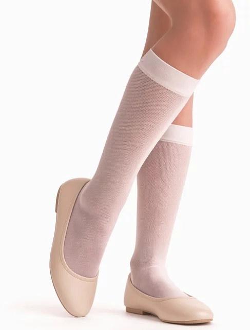 Sosete fete lycra imitatie plasa marunta lungi sub genunchi Knittex Aida 20 den